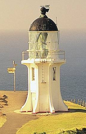 Ein Bild, das Gebude, drauen, Himmel, Leuchtturm enthlt.

KI-generierte Inhalte knnen fehlerhaft sein.